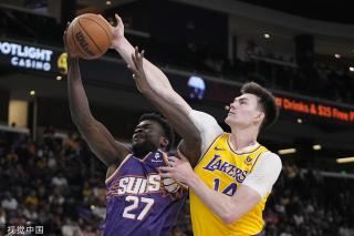 映了个人竞 映了个人竞