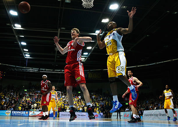 而产生深远 而产生深远