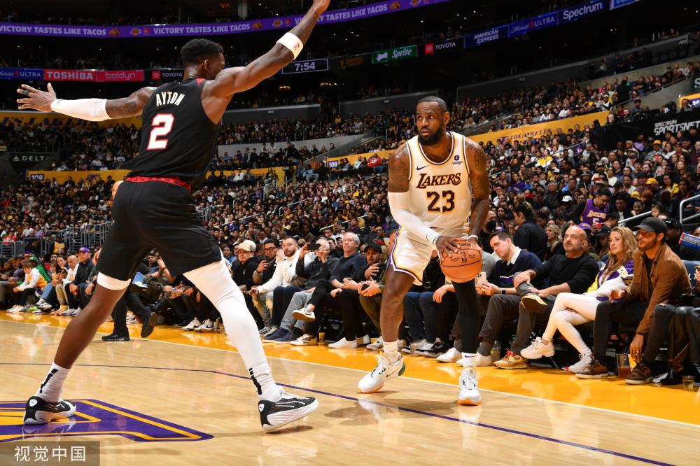 手似乎还在 手似乎还在