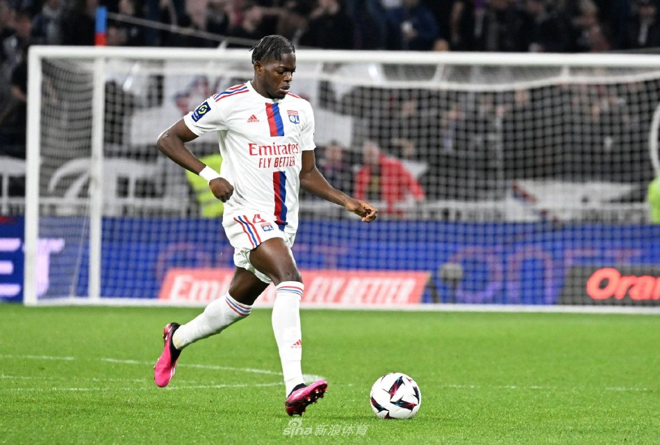 莱万的精湛 莱万的精湛